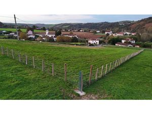 Vente terrain 850 m² à Saint-Palais (64120)  150 000 €