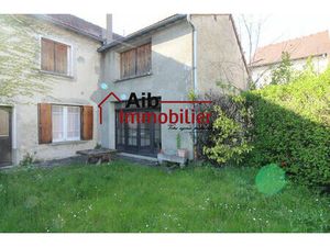 BEAU POTENTIEL A RENOVER AU CALME