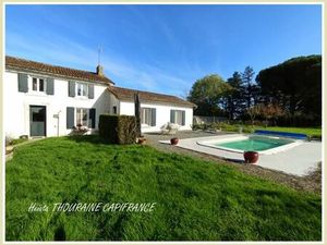 Vente maison 6 pièces 150 m² Parthenay (79200)