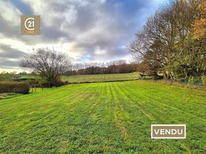 Terrain en vente à Rue de Nalinnes  Thy-le-château  Belgique | CENTURY 21®