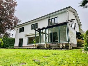 SOUS OPTION Waterloo-Faubourg  Superbe VILLA (5CH/SDD/2SDB/B