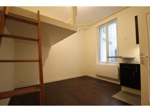 Seul mandataire - Charmant Studio avec Mezzanine – Idéalement Situé !