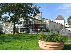 Spacieuse maison sur 2 hectares de terrain au calme