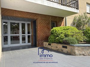 Vente appartement 2 pièces 39m2 Villefranche-de-Rouergue 12200 - 119800 € - Surface Privée