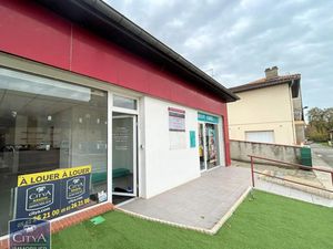 Local professionnel à louer 47 m² - Meauzac (82) - 490€