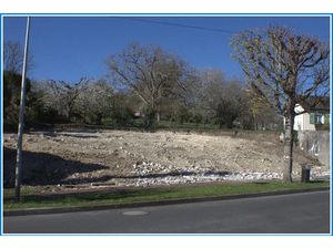 Vente terrain 1122 m² à La Roche-Posay (86270)  35 990 €