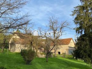 Vente maison 5 pièces 131 m² à Villeneuve (12260)  210 000 €