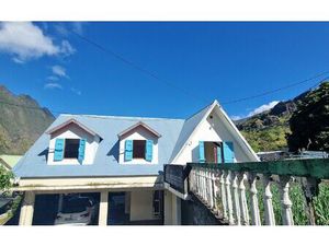 Maison Cilaos m² T-7 à vendre  143 000 €