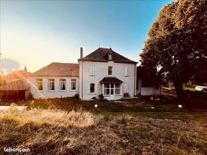 Maison 6 pièces 220 m²