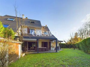 Vente Maison 6 pièces de 128m² - 95460 Ézanville