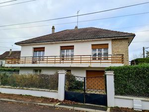 Vente maison 9 pièces 187 m² à Nevers (58000)  135 000 €