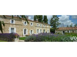 Domaine à vendre à la La Gripperie-Saint-Symphorien