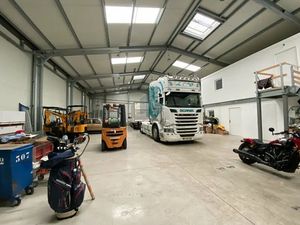 LOCAL D'ACTIVITE A LOUER