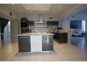 Vente propriété 7 pièces 183 m² à Laveline-devant-Bruyères (88600)  320 000 €
