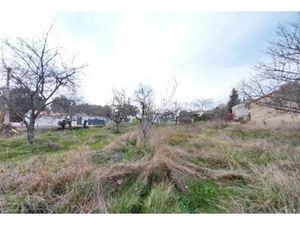 Vente terrain 1700 m² à Château-l'Evêque (24460)  49 000 €