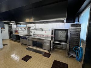 Vente locaux professionnels 210 m² à Champagne-au-Mont-d'Or (69410)  224 000 €