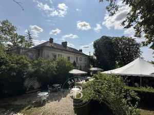 Maison à vendre 14 Pièces 413 m2 Janvry - 1 100 000 €