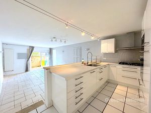 Vente maison 4 pièces 136 m² à Caumont-sur-Durance (84510)  220 000 €