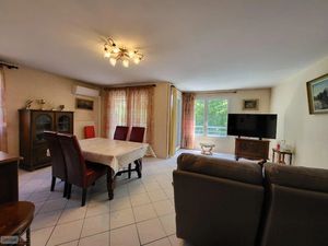 Vente appartement 4 pièces 88 m² à Chambery (73000)  249 000 €