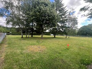 Monts  Magnifique terrain viabilisé libre constructeur