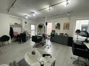 Local d'activités de 37 m² à Pussay