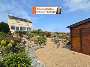 Ile de Batz : Charmante Maison avec vue et potentiel + terrain constructible