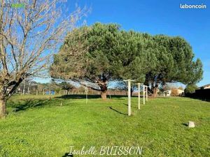 Terrain 2 390 m² Berson