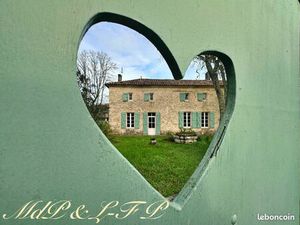 Maison 9 pièces 247 m²