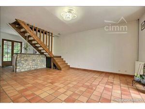 Maison d'exception à Alba-la-Romaine avec piscine