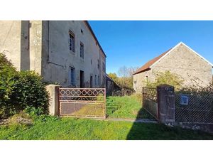 Vente propriété 9 pièces 200 m² à Saint-Chabrais (23130)  75 000 €
