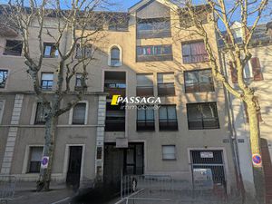Location bureau 3 pièces 46m2 Rodez 12000 - 580 € - Surface Privée