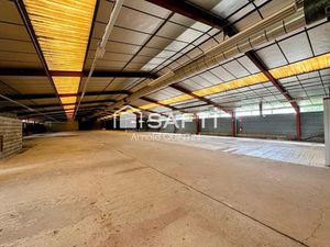 Vente locaux professionnels 2020 m² à Etain (55400)  350 000 €