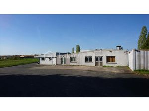 Vente immeuble 15 pièces 1200 m² à Dissay (86130)  355 000 €