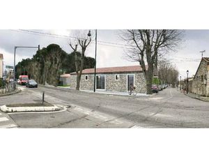 A VENDRE 270 m² COMMERCE ET BUREAU - SENAS