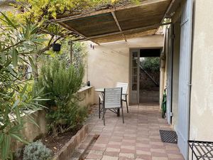 Vente maison 8 pièces 140 m² à Saint-Didier (84210)  255 000 €