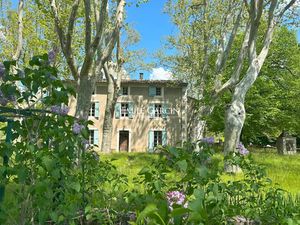 Vente maison 11 pièces 400 m² à Saint-Martin-de-Castillon (84750)  1 450 000 €