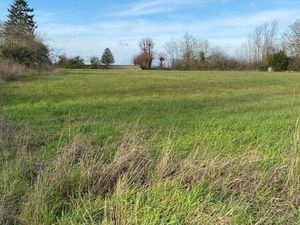 Proche NEUVILLE AUX BOIS - Terrain de 2 444 m²