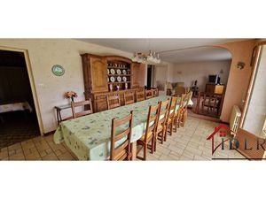 Maison 228 m2 6 chambres a rénover sur un terrain de 1210 m