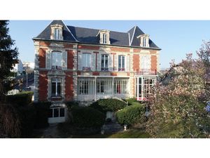 Propriété à vendre CHATEAU THIERRY 25 pièce(s) 750m2 995 000€