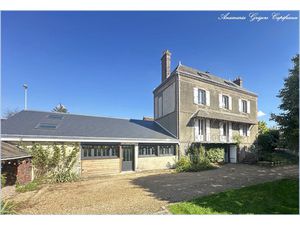 Maison à vendre SAINT ARNOULT DES BOIS 11 pièce(s) 244m2 289 000€