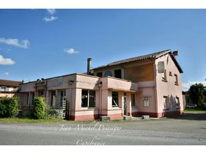 Maison à vendre BEAUCHALOT 10 pièce(s) 300m2 75 000€