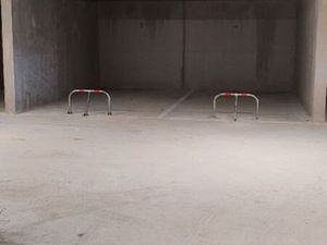 Place de parking garage souterrain sécurisé