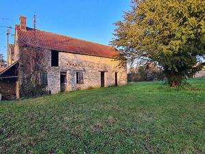 Maison ancienne à rénover entièrement de 62 m2 sur terrain plat  non viablilisé de 566 m2 