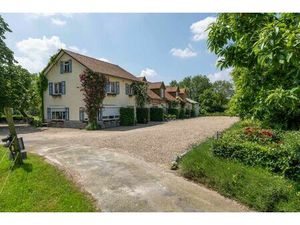 Villa équestre sur un terrain de 2.05ha