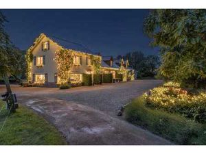 Villa équestre sur un terrain de 2.05ha