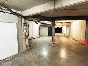 Parking Charles Woeste Jette