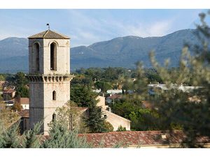 Location Local commercial / Bureau - 52 m² - Le Luc-en-Provence