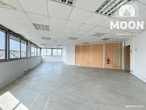 Bureaux 300 m² Le Sequestre