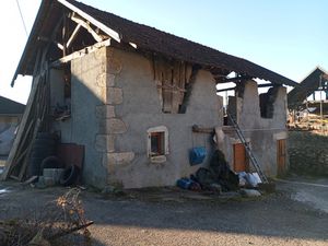 SUR 870 M² DE TERRAIN GRANGE DE 120 M²