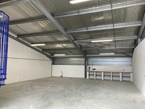 Location local d'activités LA FARLEDE 172 m²